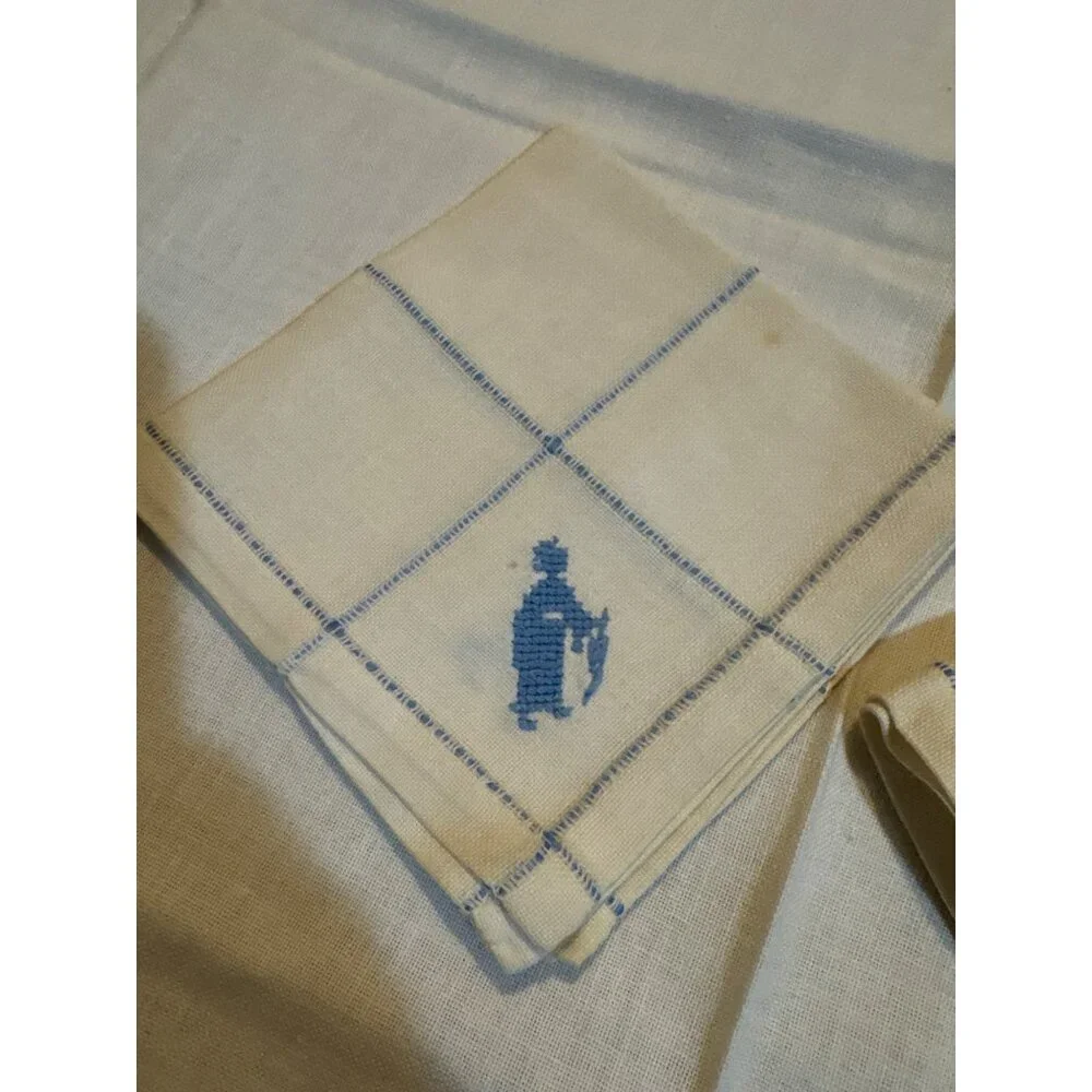 Vintage Ivory Linen Napkin Set With Blue Embroidered Peasant Design card table t
